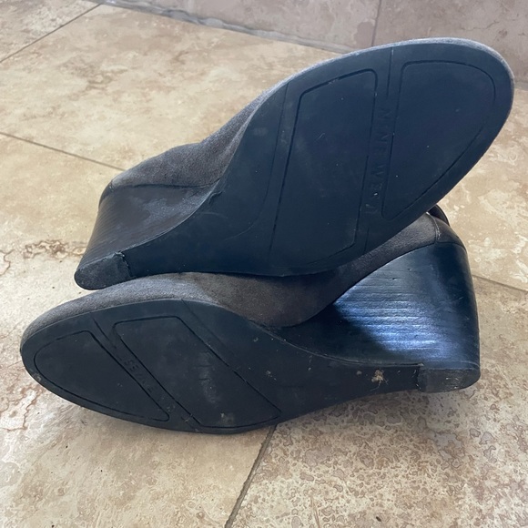 Nine West wedge bootie - Picture 3 of 3